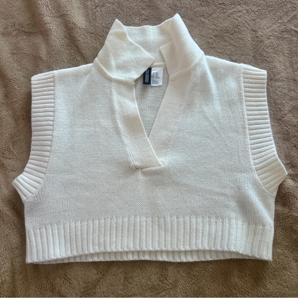 White Sleeveless Turtleneck Sweater Vest